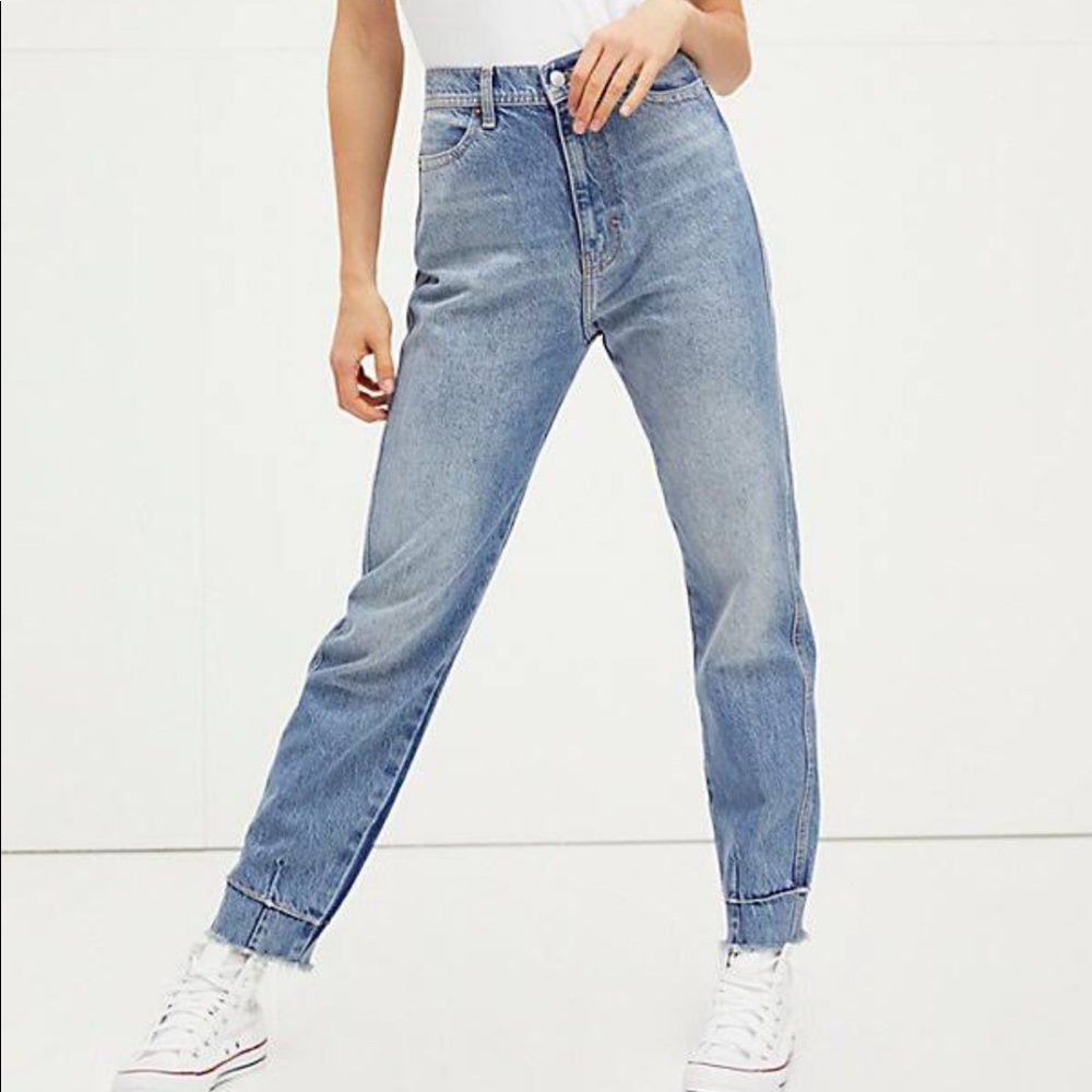 Free People High Waisted Jeans 24